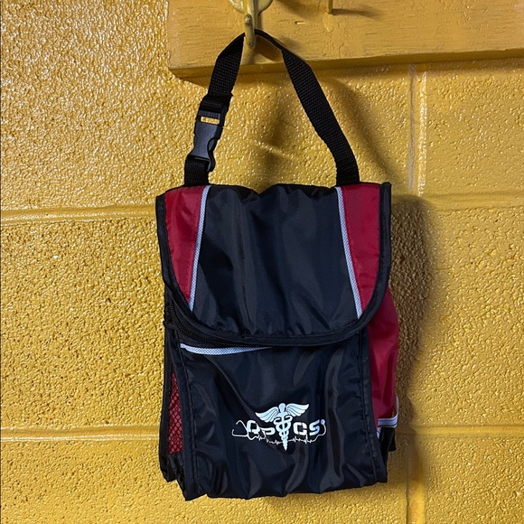 Insulated Black and Red bottle/drink Bag - Picture 1 of 7